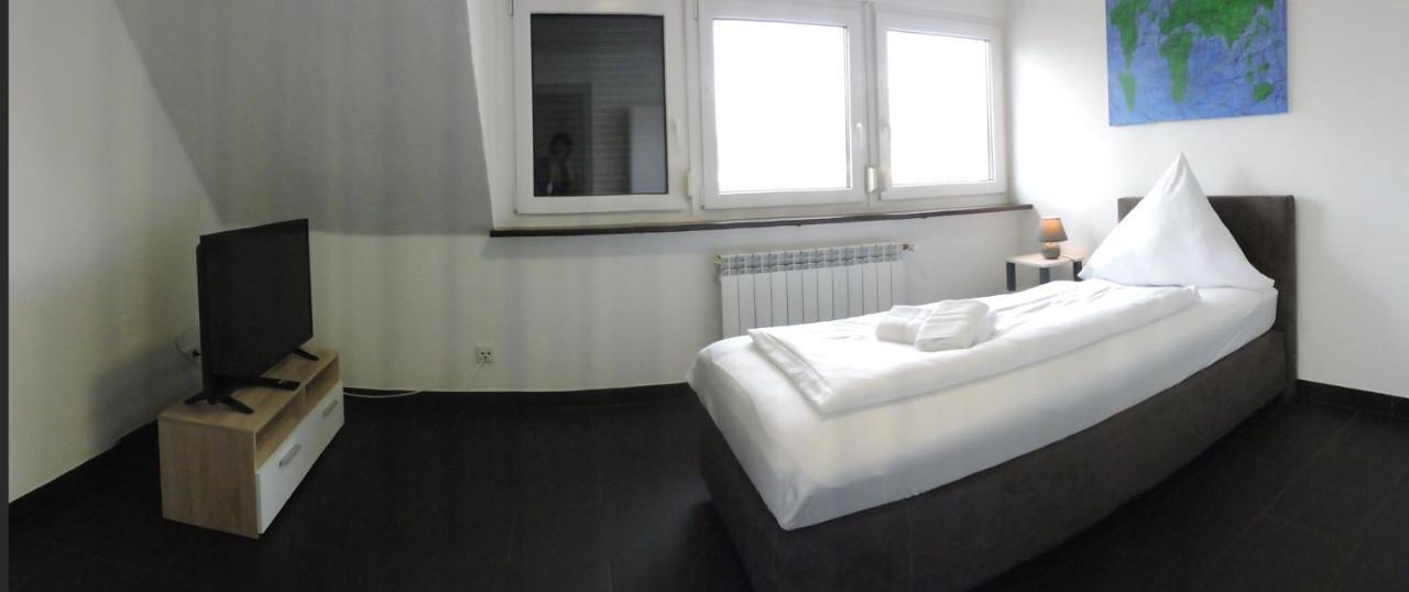 Ferienwohnungen Fabry Sarrebruck Extérieur photo
